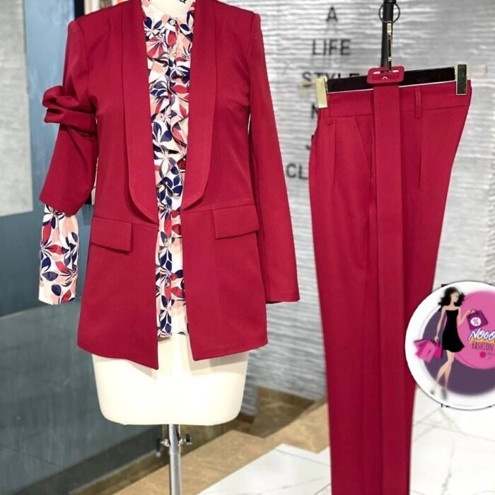 Ruby red Turkish tailored suit set with blazer and slim trousers displayed on mannequin – front view.